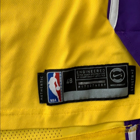 Kobe Bryant jersey 24 Lakers - Picture 2 of 8